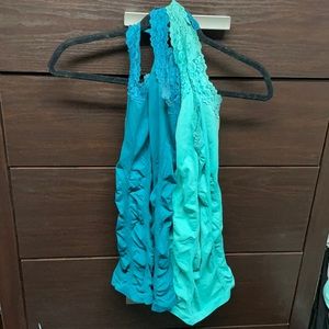 Two S Kismet Tanktops 🟡 2 for $20 🟡